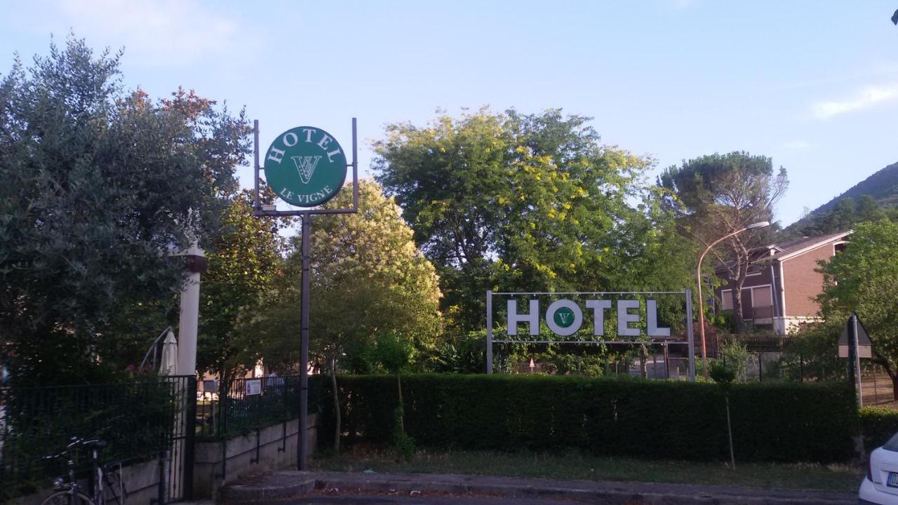 Hotel Le Vigne Contigliano Extérieur photo