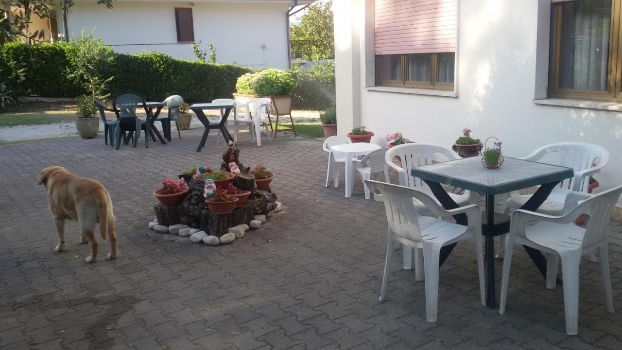 Hotel Le Vigne Contigliano Extérieur photo